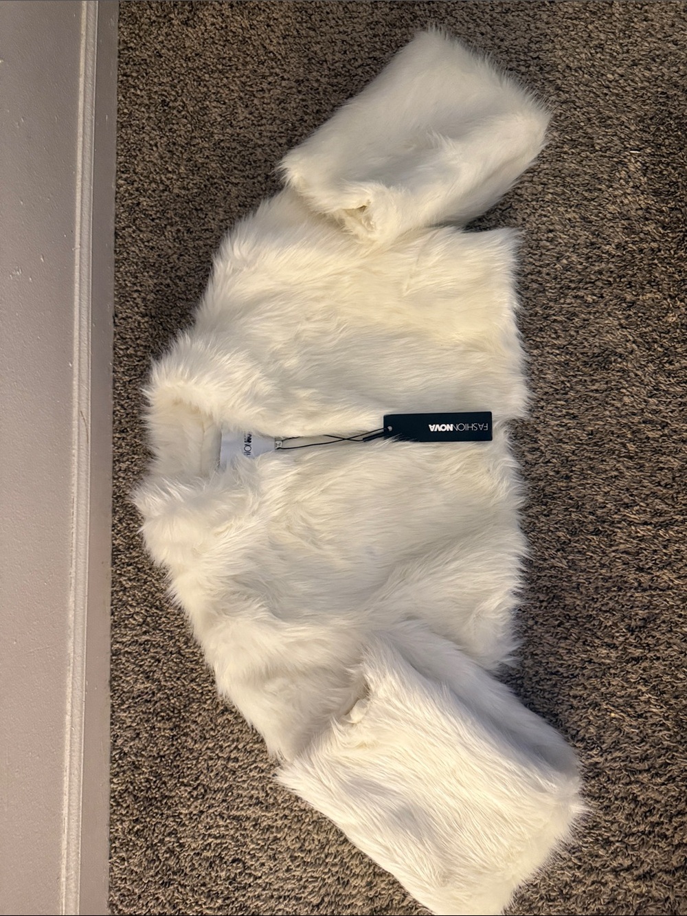 Fashion Nova White Faux Fur Cropped Jacket